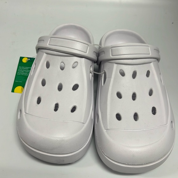 NWT Mens Berkley Jensen Adult Comfort Clogs - Picture 1 of 3